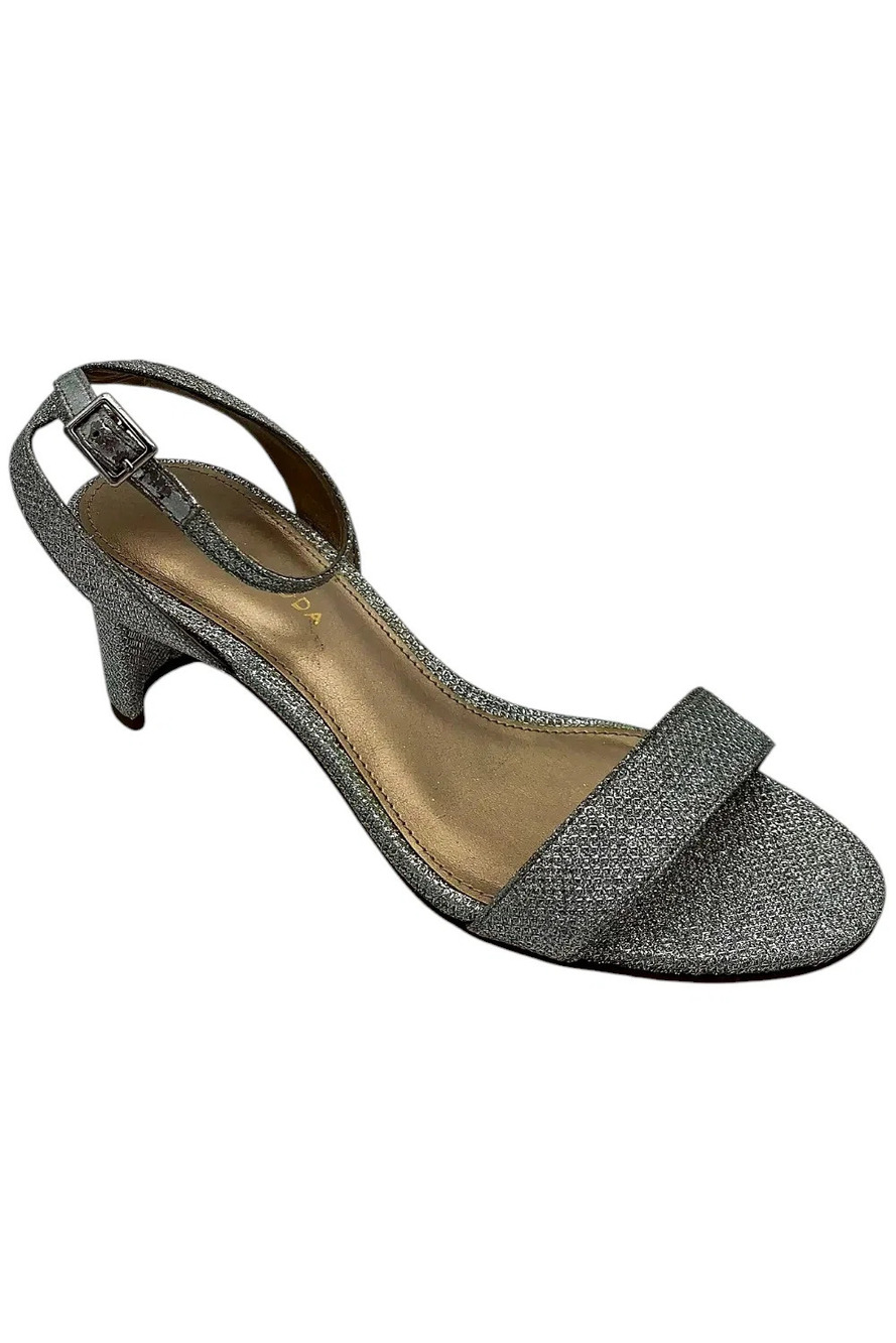 Pelle Moda Women's Moira 2 Ankle Heel Silver - Medium